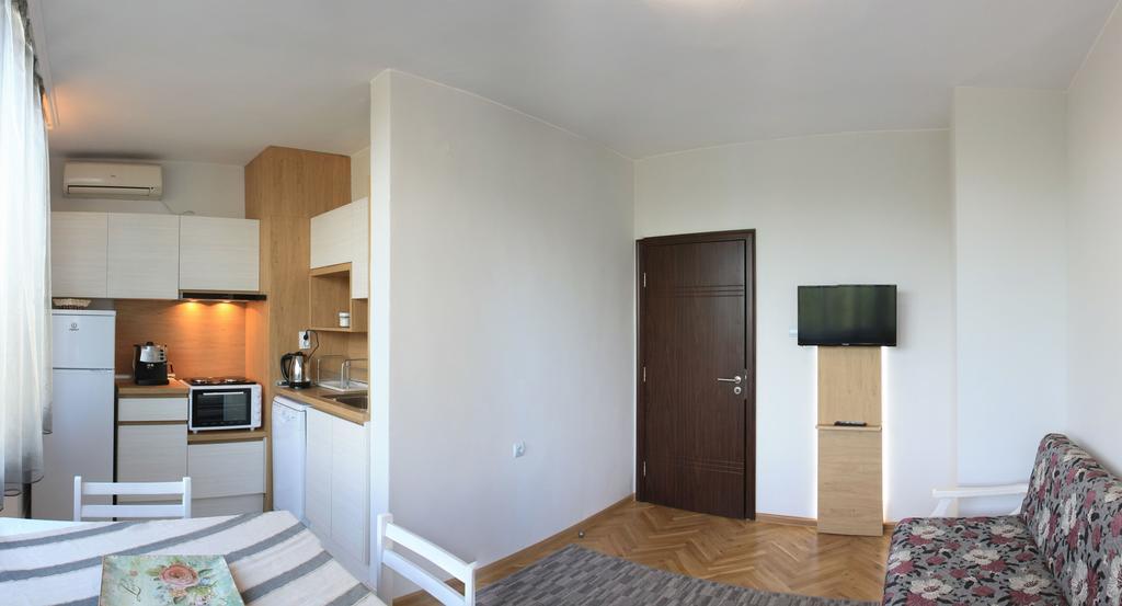 Lazur Apartment Romato Burgas Zewnętrze zdjęcie